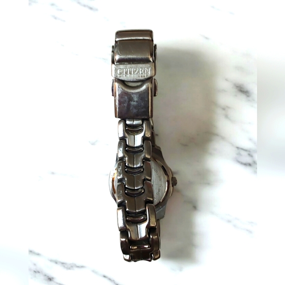 Citizens Women's Quartz Blue Faced Calendar Watch - Picture 3 of 6